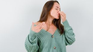 why its impossible to hum while holding your nose know the reason
