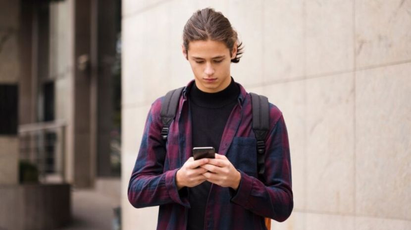 How Mobile Phone Radiation Affect Men's Fertility