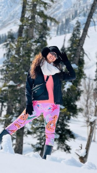 Abhidnya Bhave Mehul Pai Kashmir Vacation