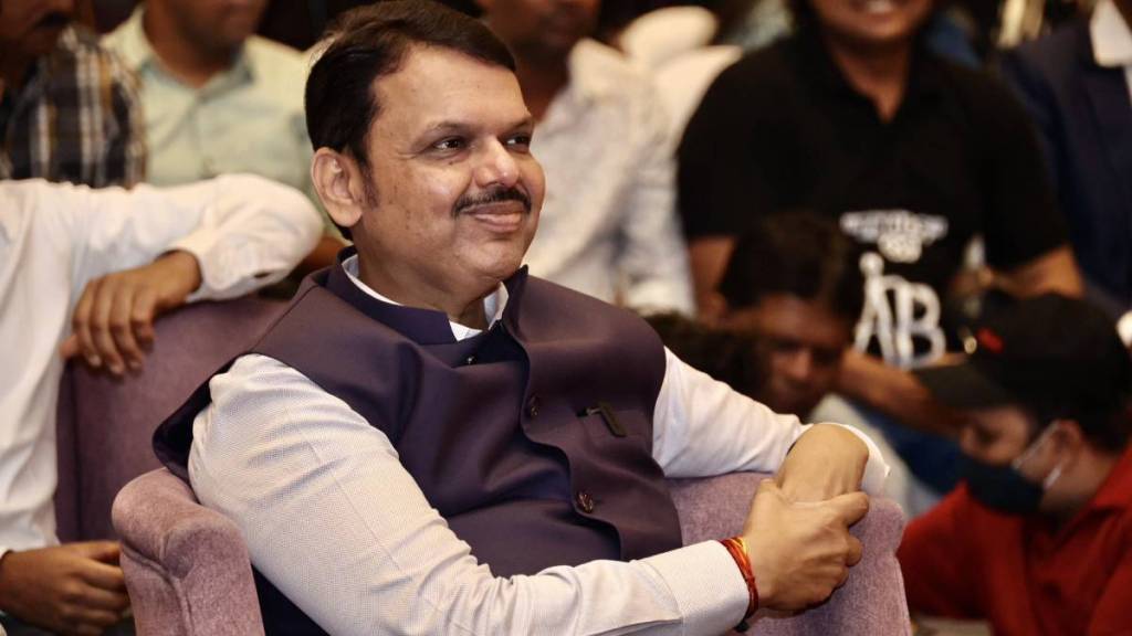 Devendra Fadnavis mi punha yein