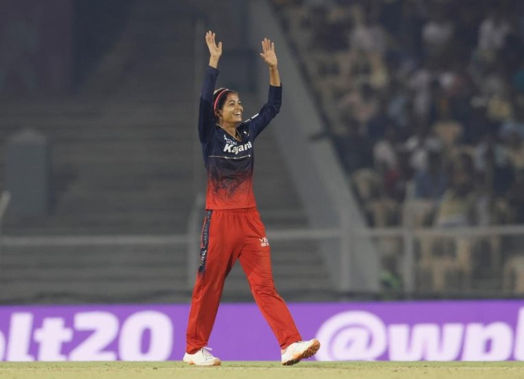 Purple Cap to Shreyanka Patil for taking most wickets in WPL 2024