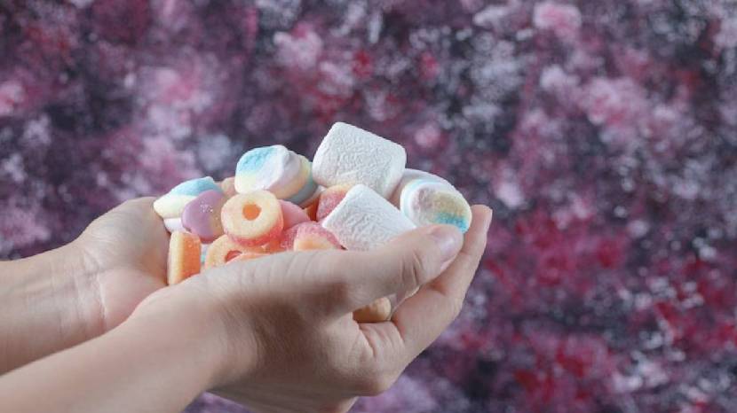 Habit Of Chewing Gum Is Good Or Not For Health Know Drawbacks And Bnefits