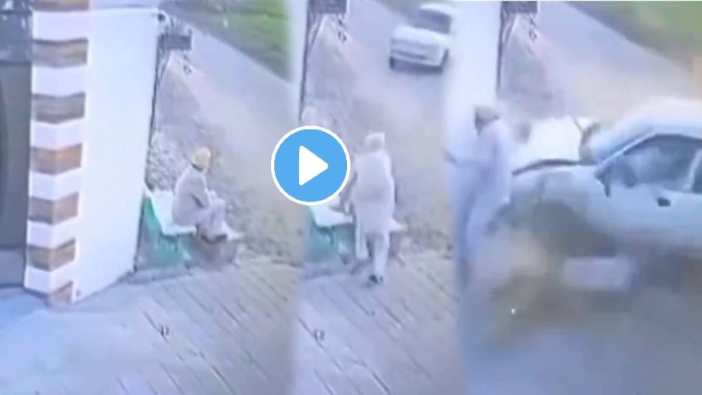 Video Viral Man Narrowly Escapes Death As car accident in front of him outside his home