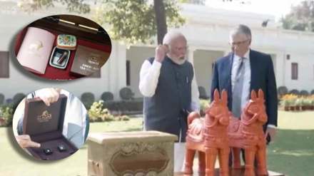 pm modi gifts bill gates vocal for local gift hampers see the pictures