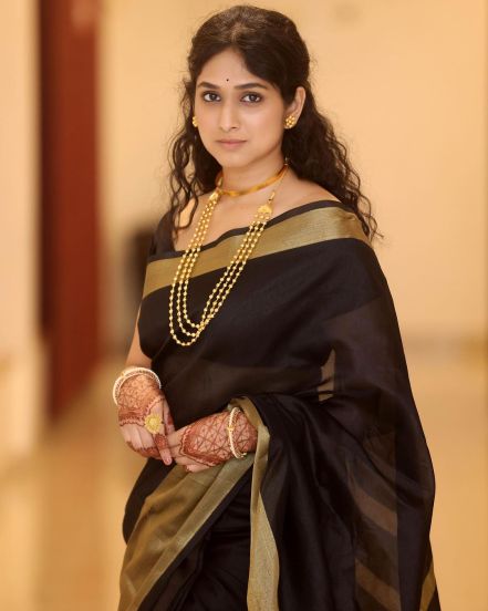 Priyadarshini Indalkar Shivali Parab Saree Look