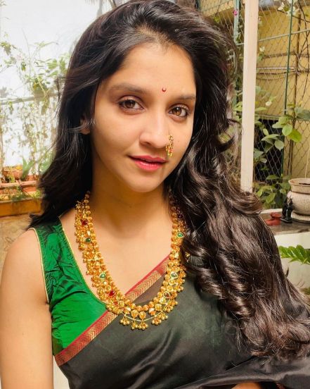 Shivani Sonar Red Paithani Saree