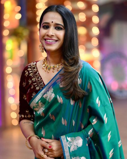 Shreya Bugde Sheth Peacock Green Saree