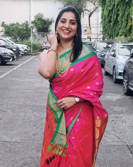 गेल्या चार वर्षांहून अधिक काळ प्रेक्षकांचं मनोरंजन करणाऱ्या ‘आई कुठे काय करते’ या मालिकेने लोकप्रियतेची एक वेगळी उंची गाठली आहे. (फोटो सौजन्य - मधुराणी प्रभुलकर इन्स्टाग्राम)