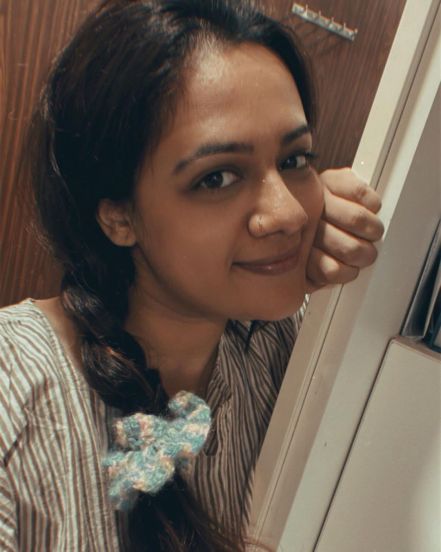 दरम्यान, स्पृहा याआधी ‘झी मराठी’ वाहिनीवरील ‘लोकमान्य’ या मालिकेत झळकली होती. या मालिकेत तिने लोकमान्य टिळकांची पत्नी सत्यभामाबाई यांची भूमिका साकारली होती. (फोटो सौजन्य - स्पृहा जोशी इन्स्टाग्राम)