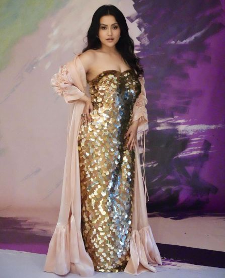 happy womens day 2024 maharashtra deputy chief minister devendra fadnavis wife amruta fadnavis glamour photoshoot