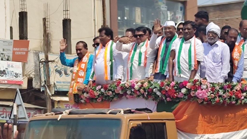 BJP Vijay Wadettiwar criticizes Ajit Pawar and Shinde group gadchiroli