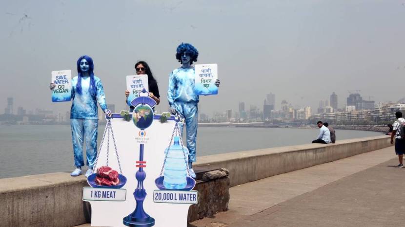 Mumbai News At Marine Drive Jal Devta and Earth Costume Wearing Social Workers Save Water Quotes on World Water Day