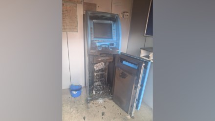 Yavatmal, Thieves, Gas Cutter, Loot 21 Lakhs, ATM, Break, crime, police, bank