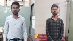 जळगाव जिल्हाधिकारी कार्यालयातील दोघे लाच घेताना ताब्यात