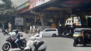 nitin company chowk signal marathi news, nitin company chowk signal active marathi news