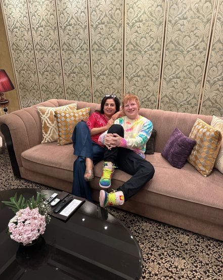 Ed sheeran visit to mumbai for performance met school students bollywood stars shahrukh khan ayushmann khurrana armaan malik gauri khan farah khan 