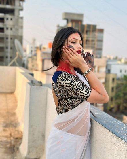Gautami Patil shared Holi look in white organza saree photos viral