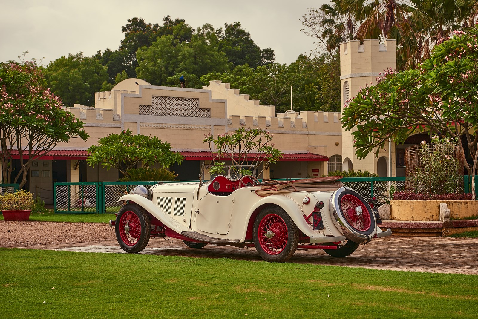 Pranlal Bhogilal historic vehicles, Pranlal Bhogilal collector India, Vintage and Classic Car Club of India (VCCCI) founder, Pranlal Bhogilal Auto World Vintage Car Museum