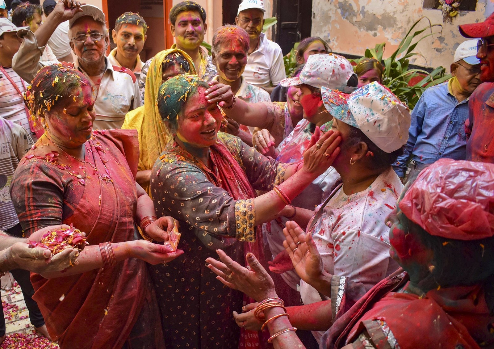 holi, holi 2024, holi celebrations, holi celebrations in india, holi in india
