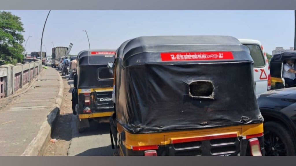 Kalyan, Road Works, Waldhuni Flyover, Traffic Jams, Commuters, public, Kalyan, Road Works, Waldhuni Flyover, Traffic Jams, Commuters, public,