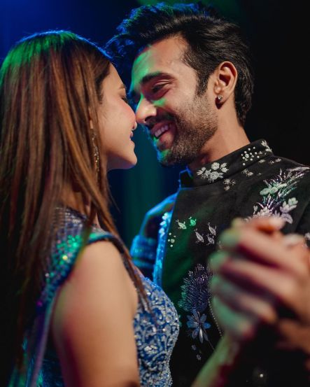 kriti kharbanda pulkit samrat romantic sangeet photos