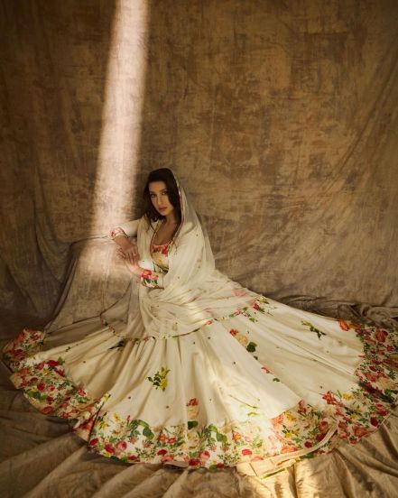 nora-fatehi-traditional-look