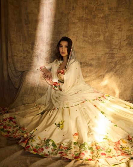 nora-fatehi-traditional-look