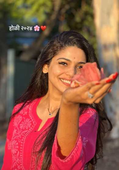 pooja sawant shares holi special photos on social media