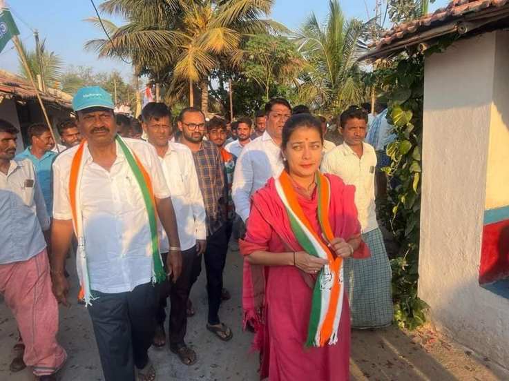 praniti shinde solapur lok sabha candidate _ 2