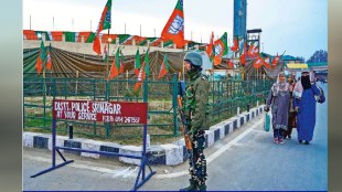 Narendra Modi in Kashmir for the first time after abrogation of Article 370