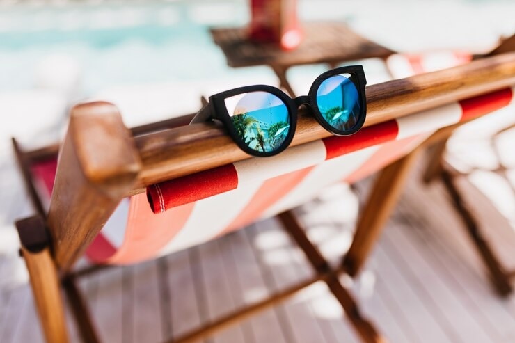 summer health problem sunglasses can be bad for health and sleep hormones stress insomia depression