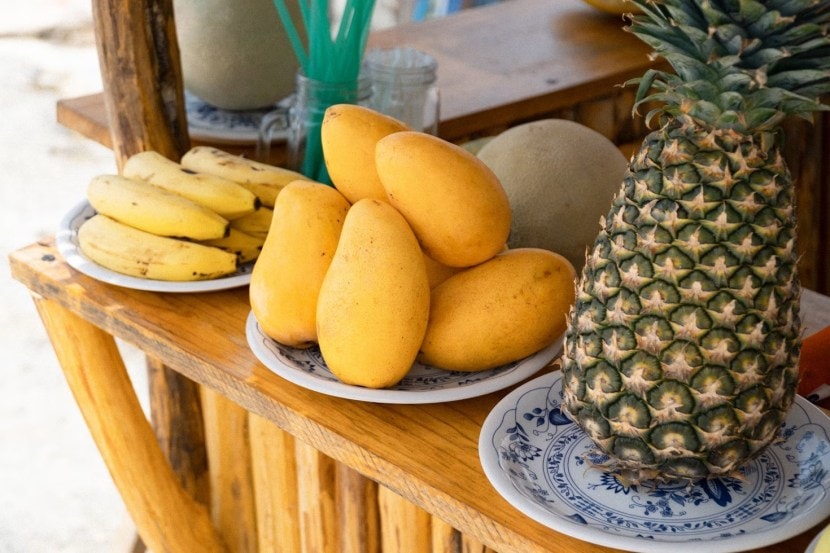 Science Behind why mangoes should be soaked in water before eating