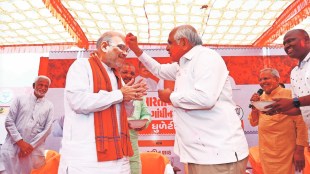 various political leaders celebrate holi festival