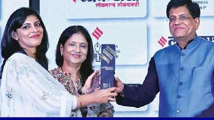 Anita Sangle of Vaibhavalakshmi Builders and Developers and Union Commerce and Industry Minister Piyush Goyal