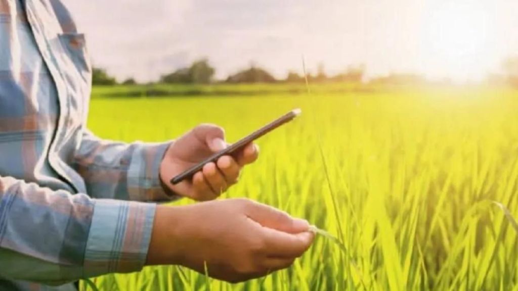 Maharashtras E-crop Inspection project has attracted the Central Government