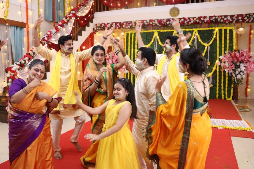 Gharoghari Matichya Chuli Wedding