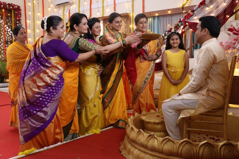 Gharoghari Matichya Chuli Wedding