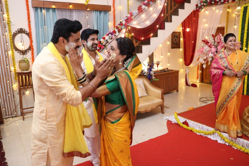 Gharoghari Matichya Chuli Wedding