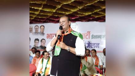 mumbai, case filed, Deonar police station, Stone pelting incident, Mihir Kotecha election campaign