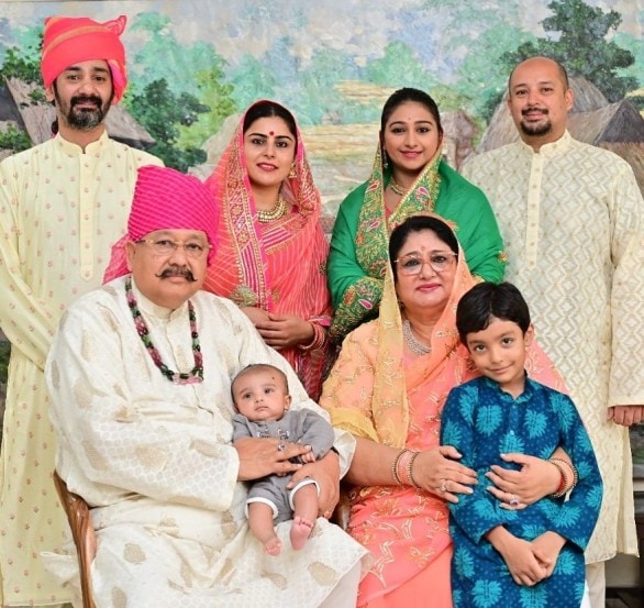 Mohena Kumari husband suyash rawat