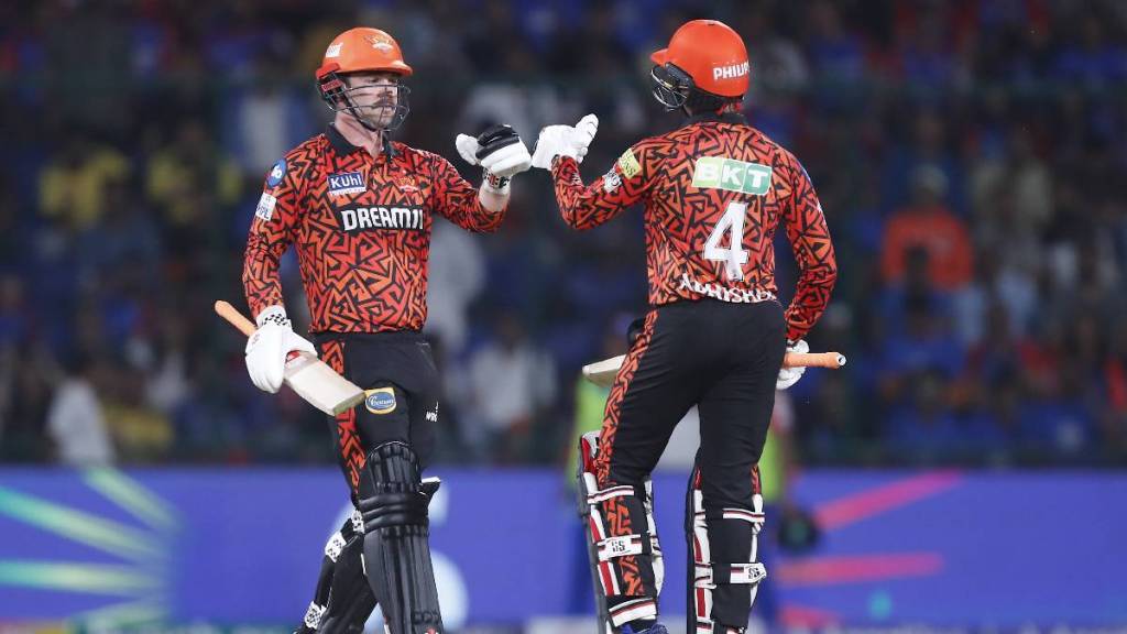 Dinesh Karthik Says I won't be surprised if he crosses the 300 run mark in IPL