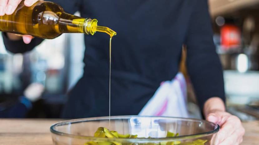 Heres Why You Should Never Reheat Cooking Oil