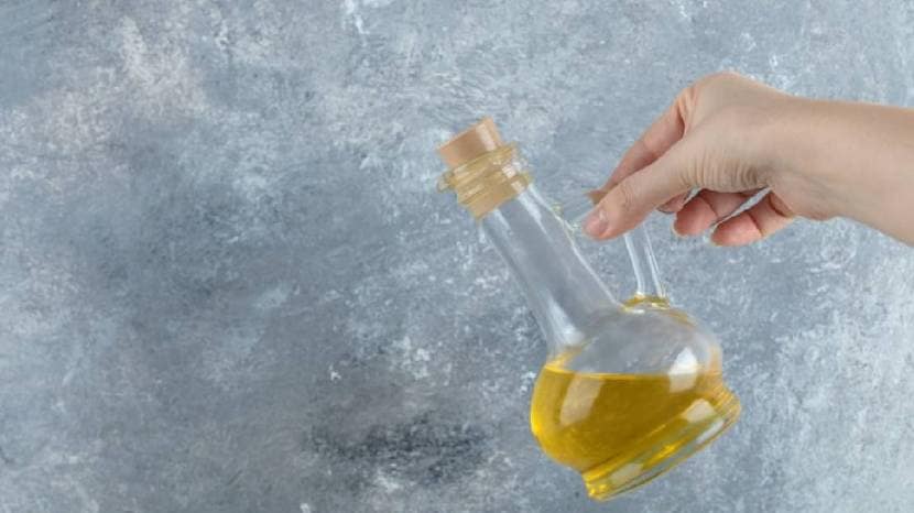 Heres Why You Should Never Reheat Cooking Oil