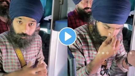 Viral Video Meet the Man Who imitate the sitar the cornet and the violin and the clarinet with his mouth