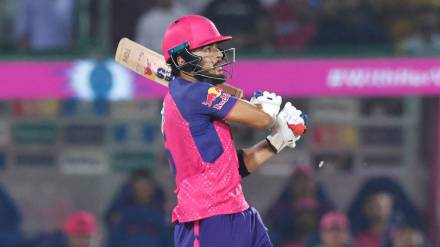 Brad Hogg Says Parag Is eggo