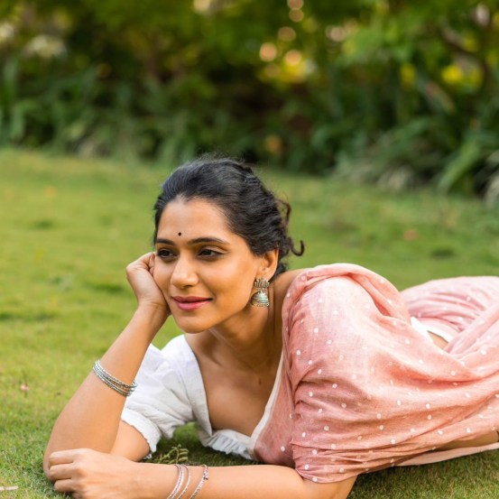 Urmila Kothare Saree Look