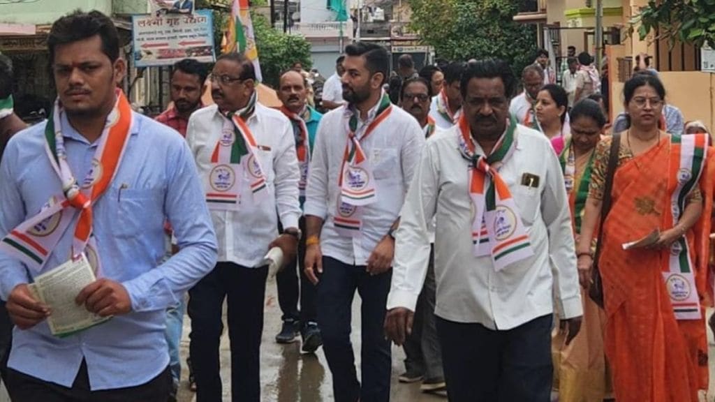 Election campaigning was stopped due to rain Election campaigning was stopped due to rain