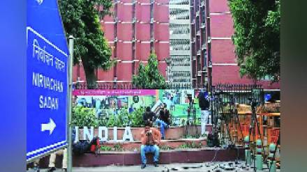 Loksatta lal killa Election Commission Violate the code of conduct cases