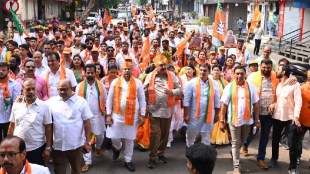 MP Dhananjay Mahadik, Leads Campaign for Mahayuti, Sanjay Mandlik, Kolhapur lok sabha seat, Rajarampuri peth, Shahupuri peth, people united to campaign,