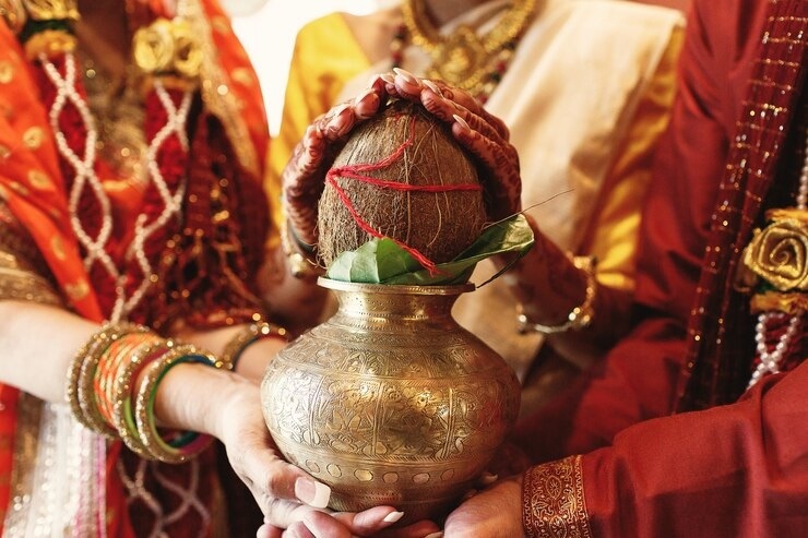 Maternal age at marriage and child nutritional status and development Does maternal age at marriage affect childrens health 